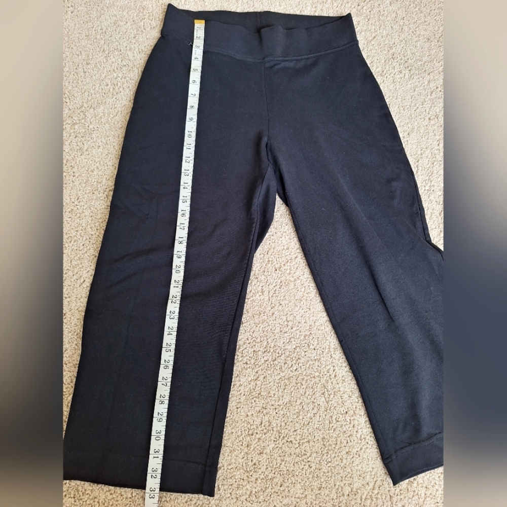 Lands End Women' Black Wide Leg Cropped Pull-on Athletic Pants - Size Medium - Picture 6 of 9